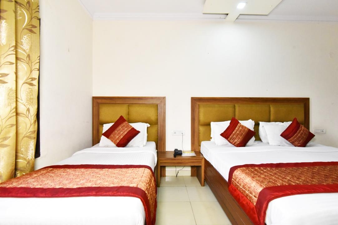 Hotel B-Comfort Amritsar Esterno foto