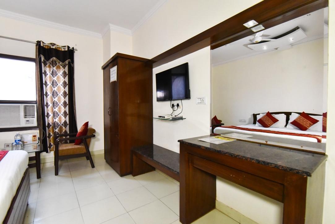 Hotel B-Comfort Amritsar Esterno foto