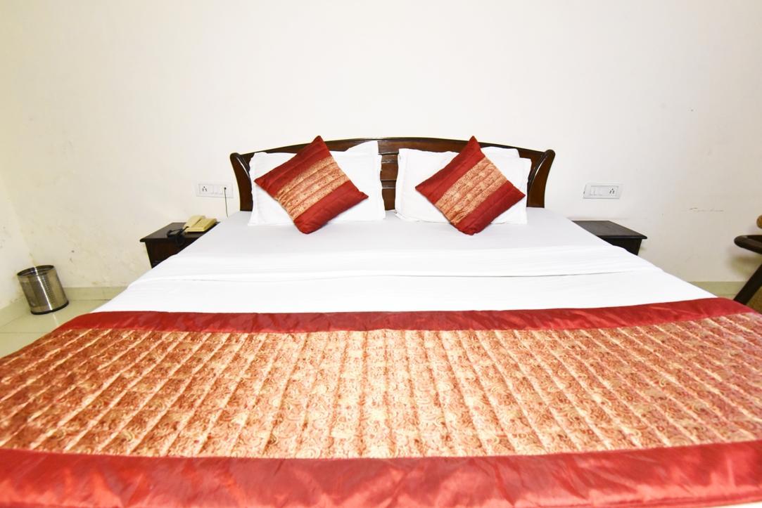 Hotel B-Comfort Amritsar Esterno foto