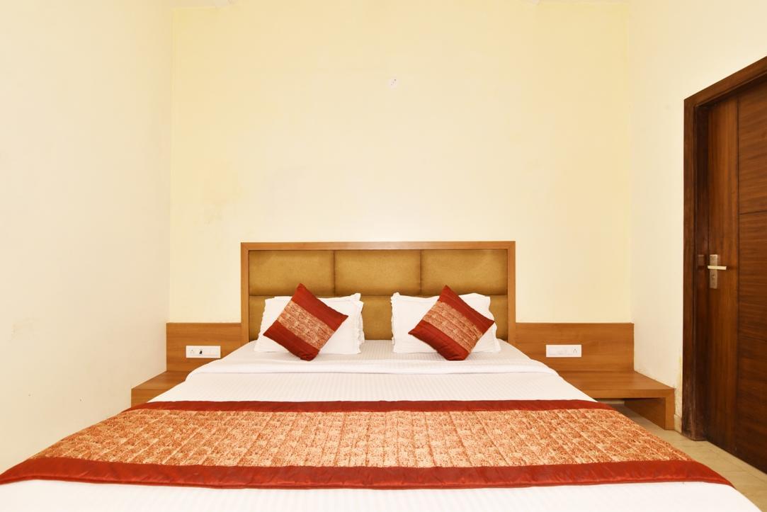 Hotel B-Comfort Amritsar Esterno foto