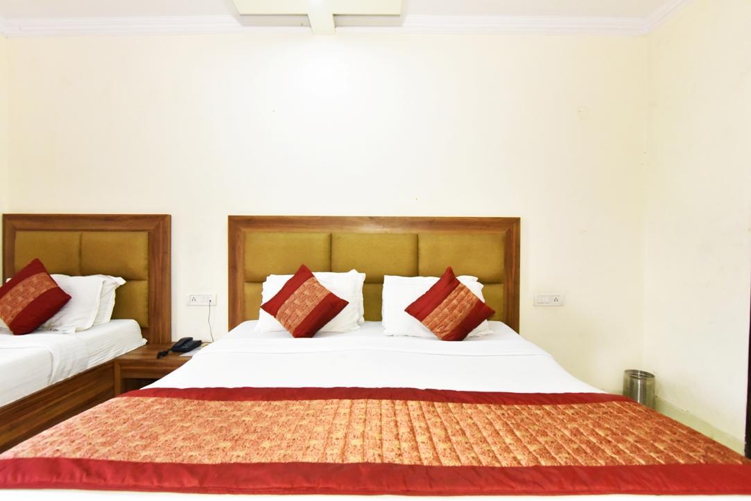 Hotel B-Comfort Amritsar Esterno foto